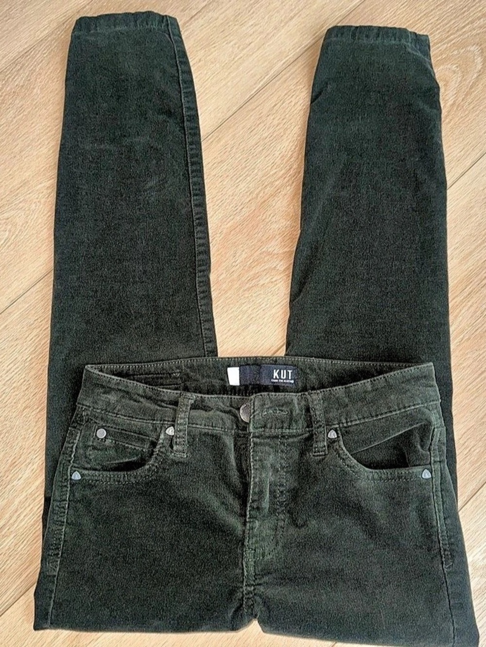 KUT from the Kloth Diana Fab Ab Skinny Corduroy Pants Green Size 00